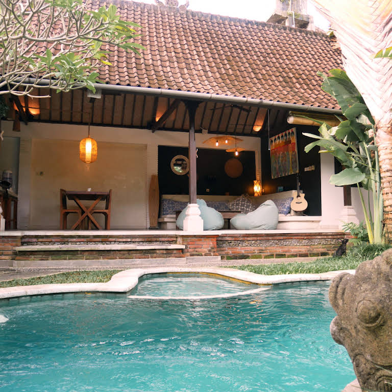 villa ubud heart